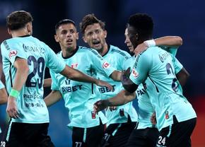 Ce bonus au primit jucătorii de la UTA, după 3-1 cu CFR Cluj: „Așa e regulamentul” » Detalii despre situația lui Mircea Rednic