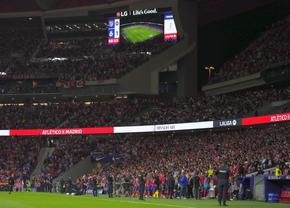 Atletico Madrid - Real Madrid, întrerupt 20 de minute! Ultrașii gazdelor, gesturi scandaloase. Cadru șocant cu Thibaut Courtois