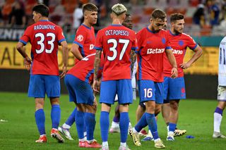 Două vedete au dispărut de la FCSB » Ce urmează