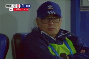 Probleme la Botoșani: Leo Grozavu a apărut bandajat, doi fotbaliști s-au simțit rău: „Stare de greață”