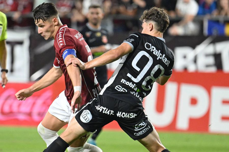 Kevin Ciubotaru, aici în duel cu Alex Dobre de la Rapid, foto: Imago Images Iată lotul convocat de Mircea Lucescu: fără Moldovan, cu Eissat și o MARE surpriză de la... Hermannstadt!