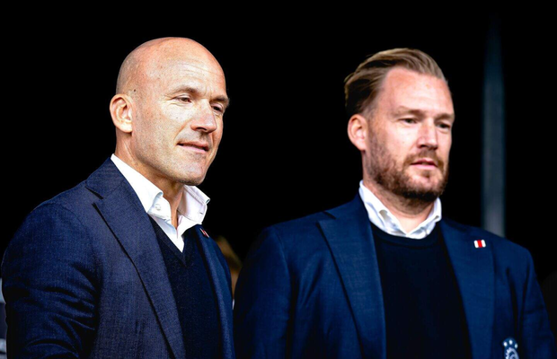 Conducătorii lui Ajax au fost atacați de fanii lui PSV! » Ce măsură au luat cei din Eindhoven