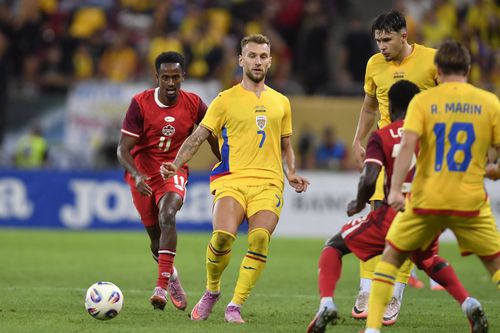 Denis Drăguș s-a accidentat înainte de România - Austria / Foto: Imago Images