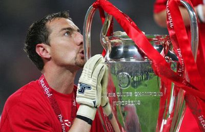 VIDEO Jerzy Dudek, eroul finalei Liverpool - Milan 3-3, dezvăluie pentru GSP.RO culisele supermeciului de la Istanbul: verișorul beat, jucătorul băgat pe teren direct din duș, mesajul lui Gerrard, Mâna Papei și jocul cu mintea lui Shevchenko