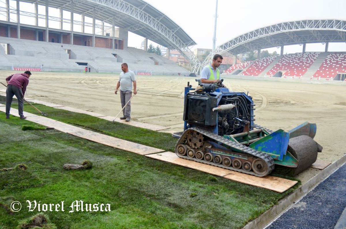 FOTO Gafă de proporții pe unul dintre noile stadioane! Muncitorii au refăcut totul + acuze dure: „Sunt sute de nereguli”