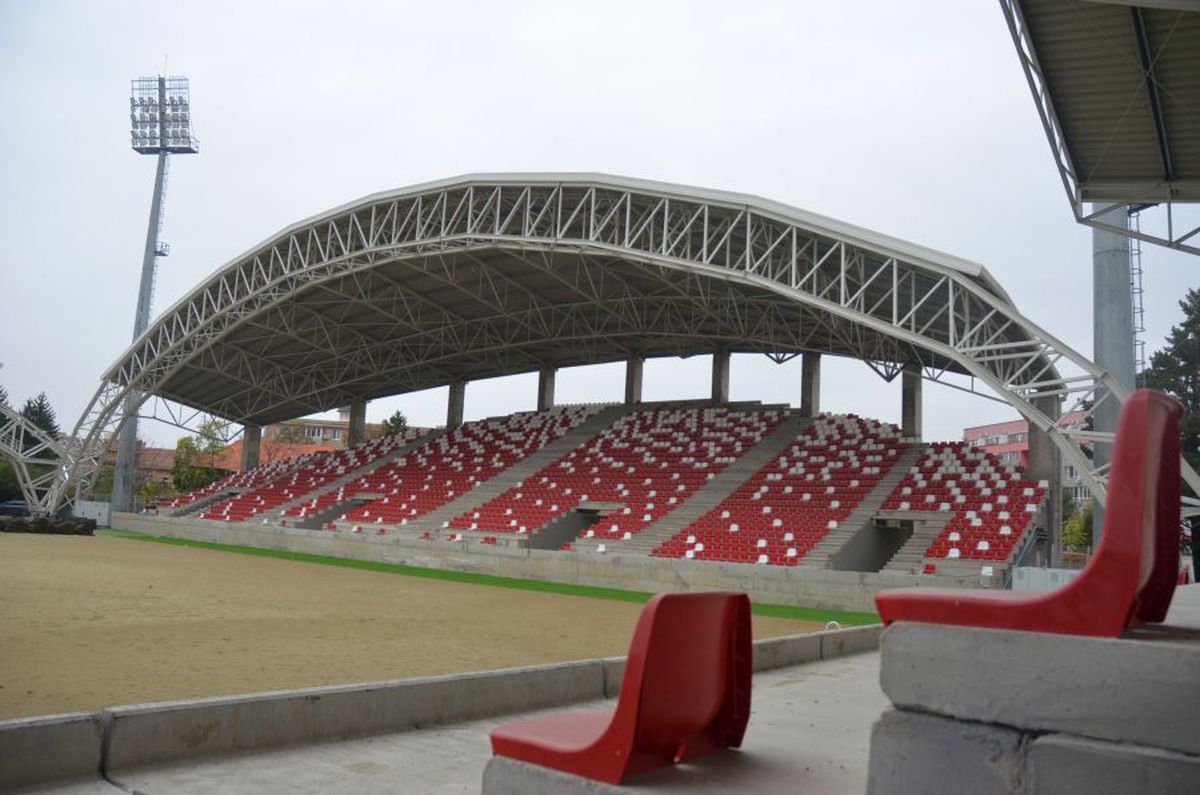 VIDEO+FOTO A răsărit noul „Francisc Neuman”! Cum arată arena celor de la UTA, care va fi inaugurată în primăvara anului 2020