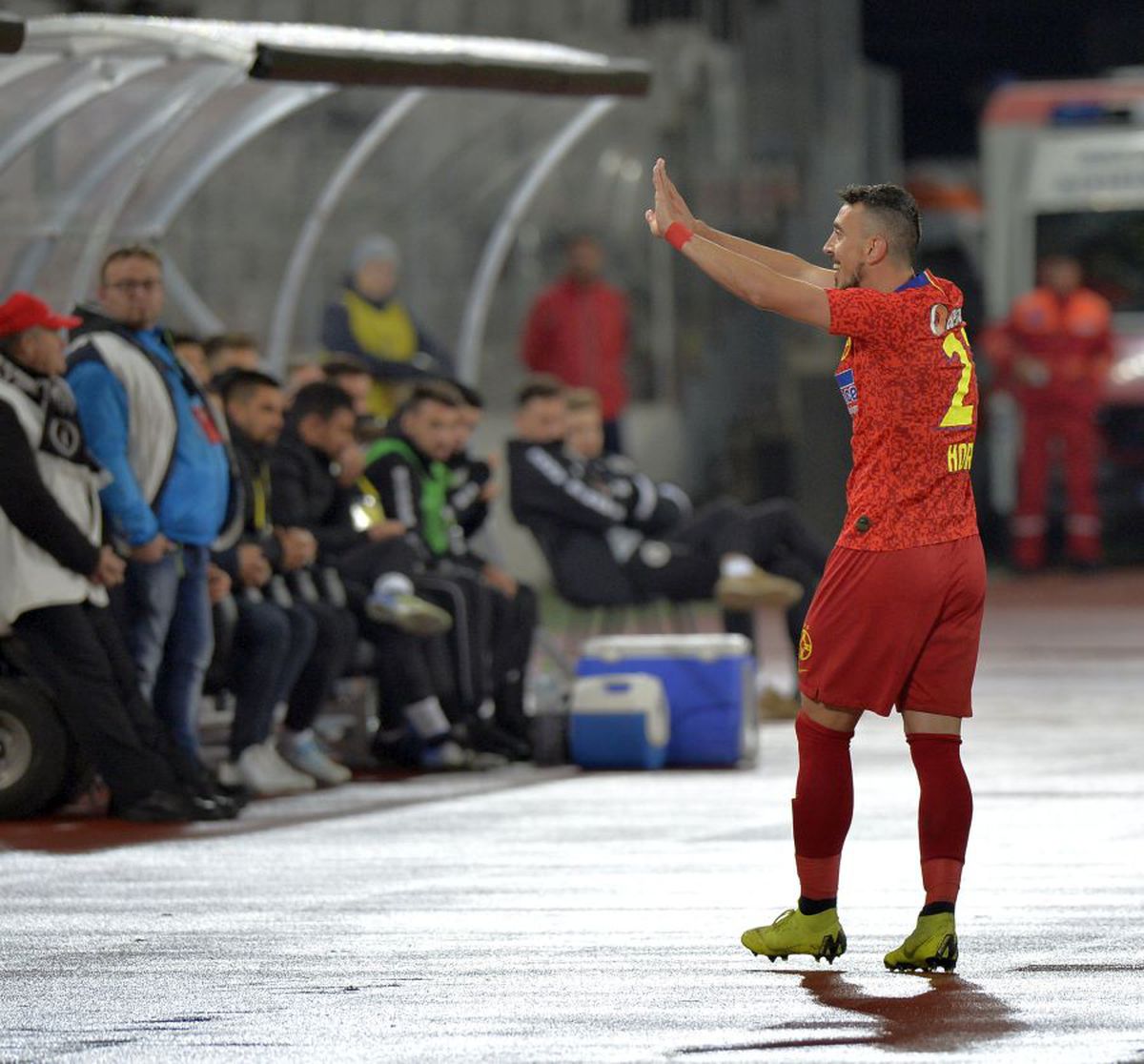 U CLUJ - FCSB 0-1 // CUPA ROMÂNIEI /  VIDEO + FOTO » Andrei Vlad, eroul, Florin Tănase, ratangiul! » Calificare cu emoții pentru FCSB pe Cluj Arena