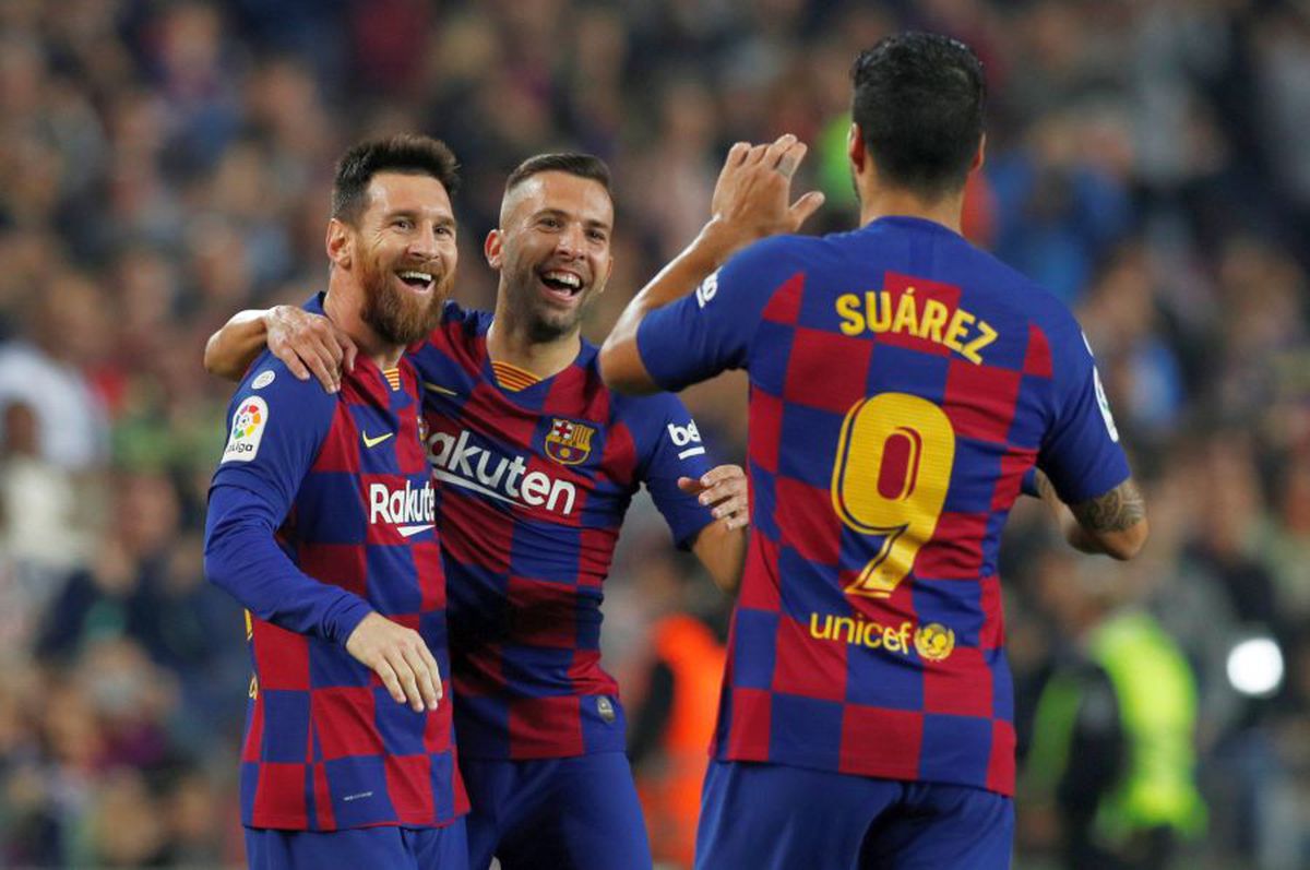 BARCELONA - REAL VALLADOLID 5-1 // VIDEO+FOTO Leo Messi perfect: două assist-uri + două goluri! Are 50 de reușite din lovitură liberă