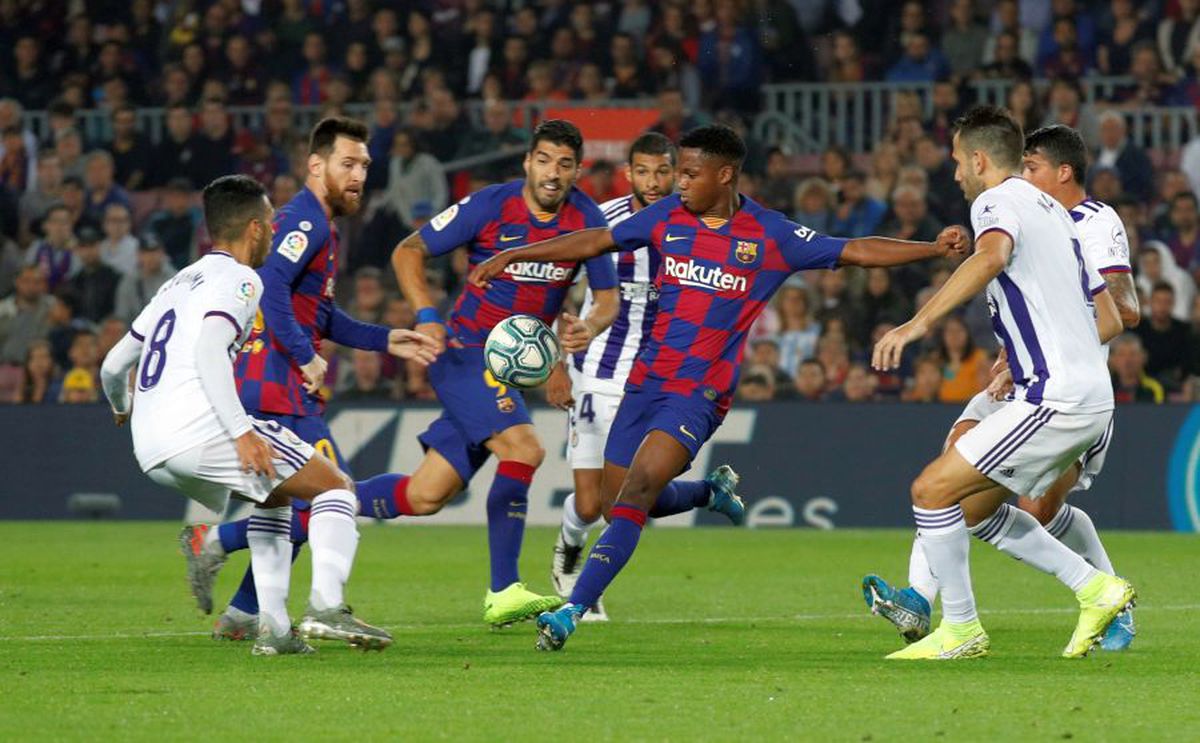 BARCELONA - REAL VALLADOLID 5-1 // VIDEO+FOTO Leo Messi perfect: două assist-uri + două goluri! Are 50 de reușite din lovitură liberă