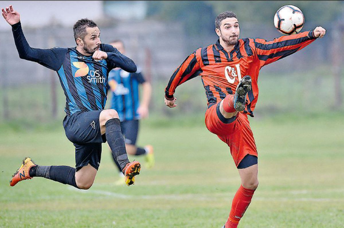 VIDEO Balet la „județeană” » Reportaj GSP din Zărnești, unul dintre puținele locuri unde se mai joacă în fotbalul mic
