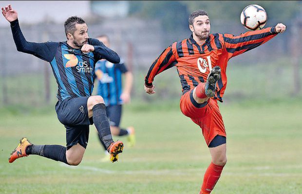 VIDEO Balet la „județeană” » Reportaj GSP din Zărnești, unul dintre puținele locuri unde se mai joacă în fotbalul mic