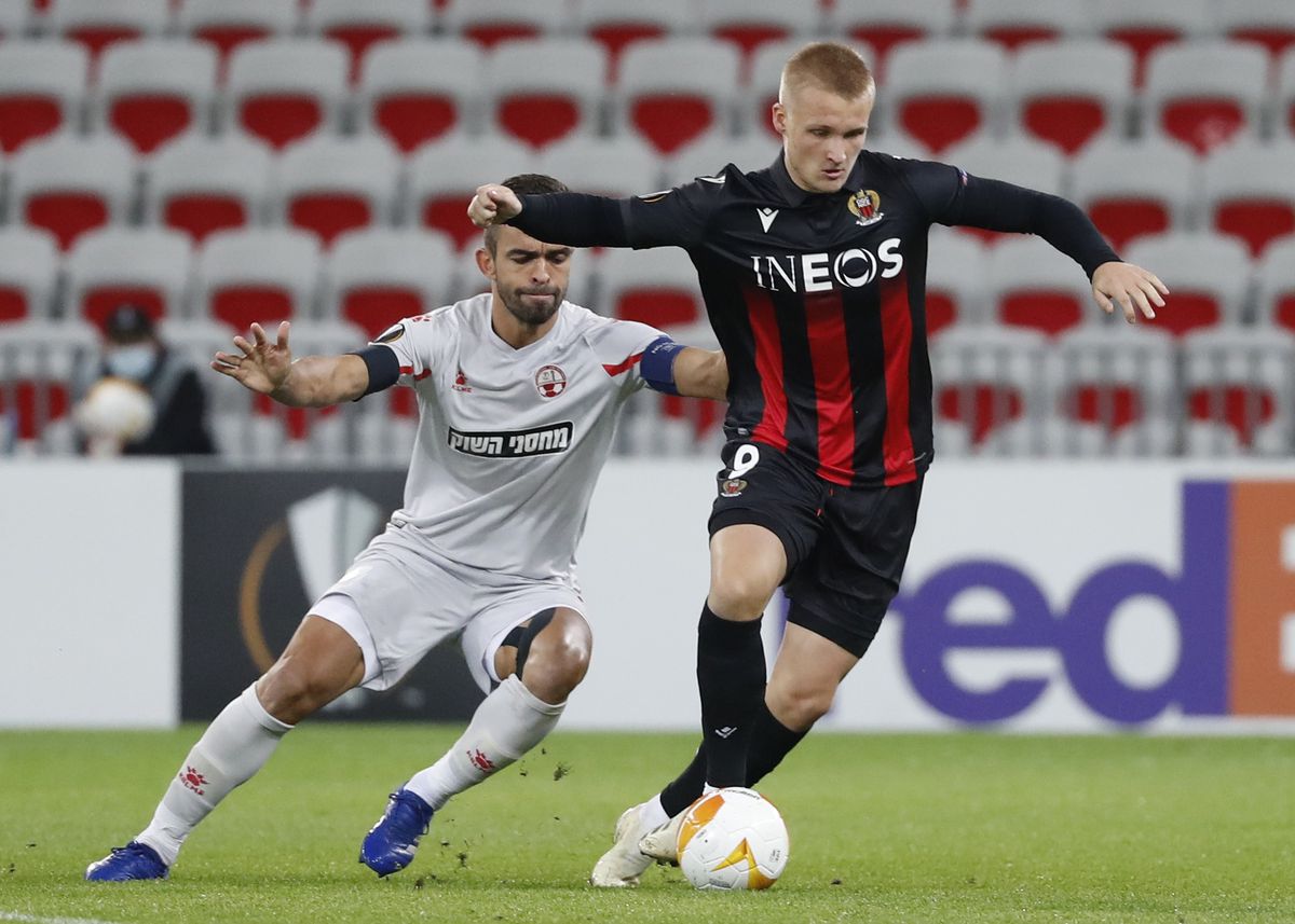 Europa League, FOTO » 24 de meciuri s-au disputat în această seară. Stanciu, „înger și demon” pentru Slavia. Ianis și Tătărușanu, victorioși