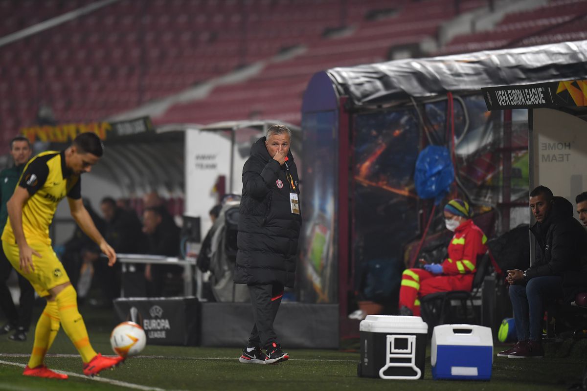 EXCLUSIV Dan Petrescu a cerut transferuri, conducerea răspunde: „Vor veni în scurt timp” » Detalii despre accidentarea lui Vinicius