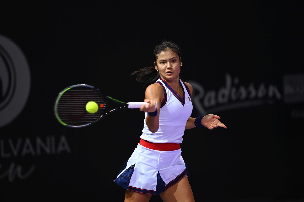 Emma Răducanu, spulberată de Marta Kostyuk în „sferturile” Transylvania Open! Urmează semifinala cu Halep