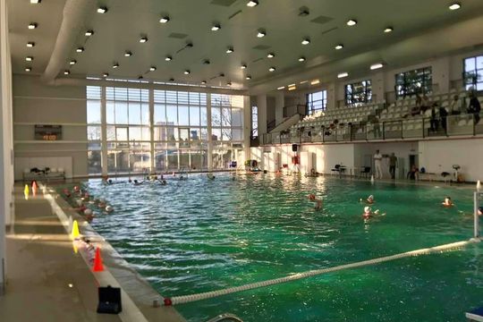 Ancheta în cazul celor 18 copii intoxicați cu clor în bazinul Rapid continuă / Sursă foto: Facebook