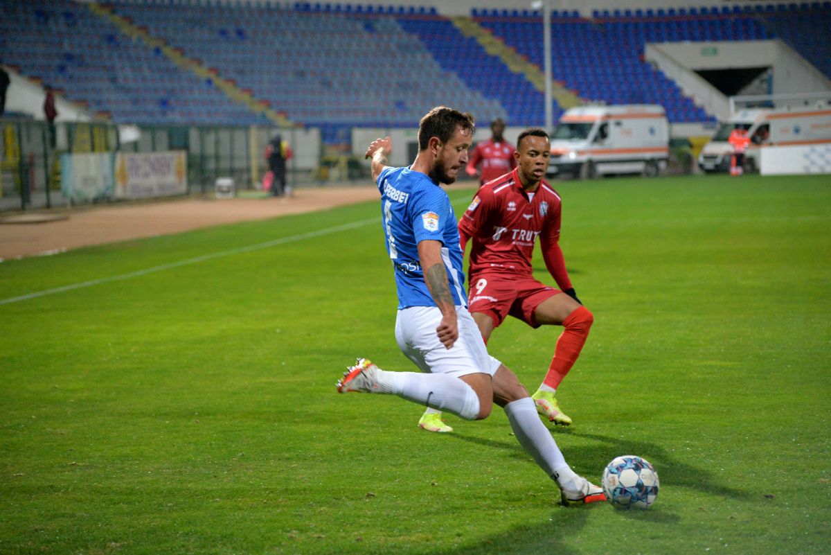 Valeriu Iftime, dezlănțuit după Botoșani - Farul 0-2: „Nu cred că mă prinde Paștele cu el! E lemnos”