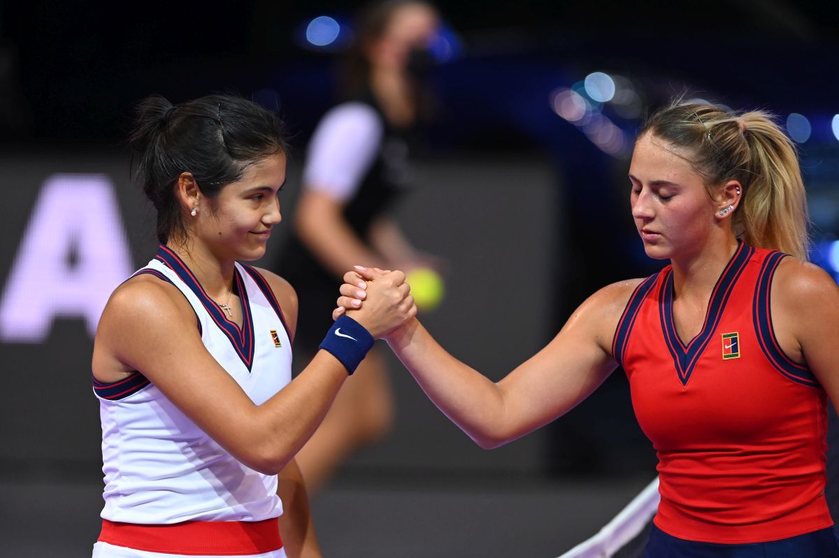 Emma Răducanu, spulberată de Marta Kostyuk în „sferturile” Transylvania Open! Urmează semifinala cu Halep