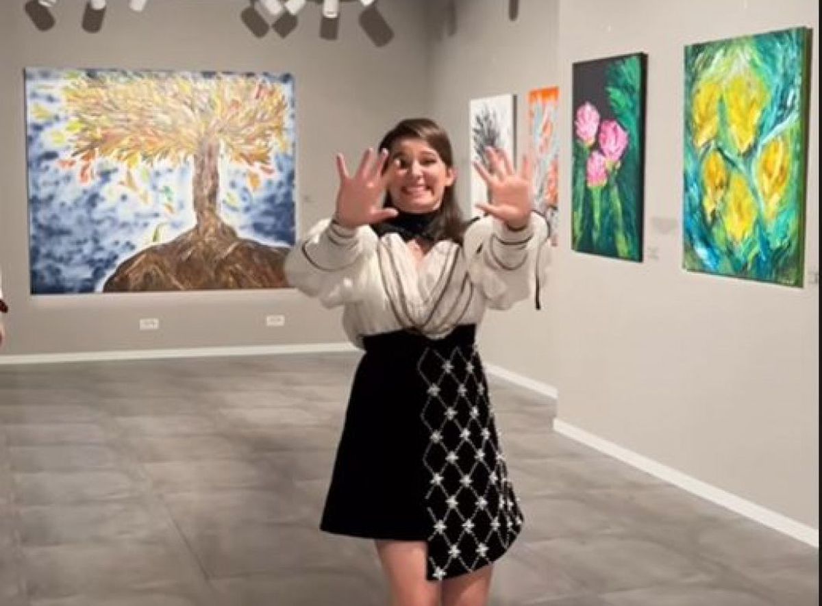 Kira Hagi, expoziție de pictură în București! Ilie Dumitrescu: „Îmi place un tablou de 1.000 de euro, foarte elegant"