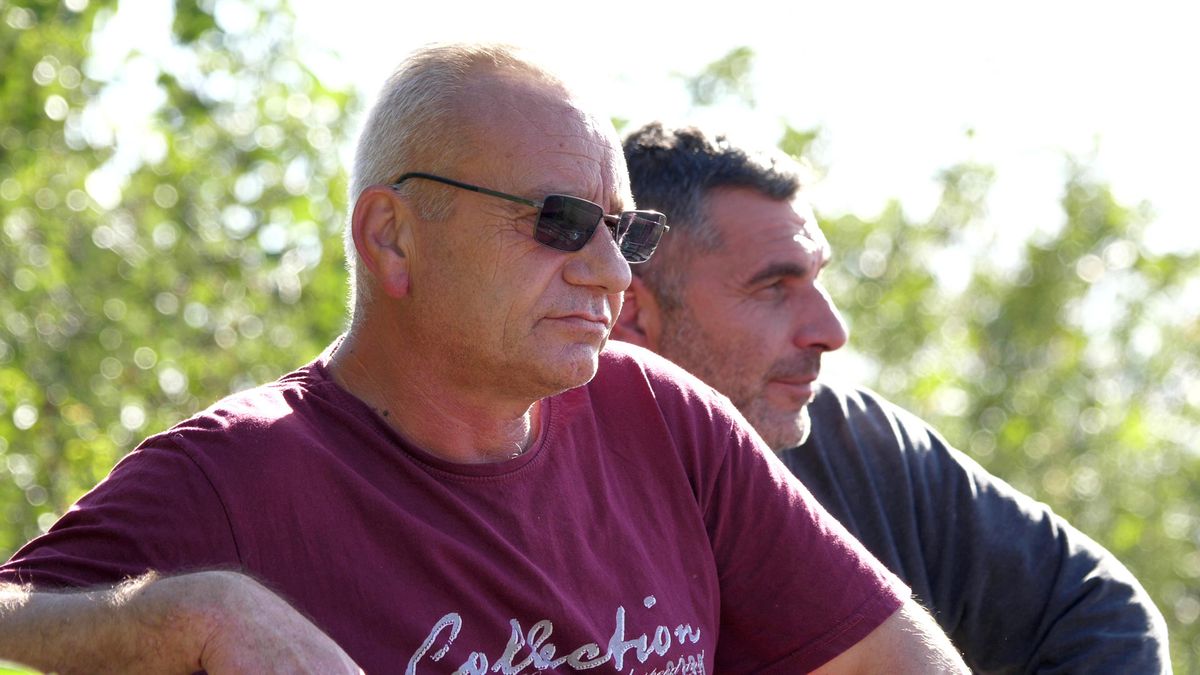 Scandal, urlete și amenințări » L-au „mușcat” pe Castor și a început haosul: „Băi țărane, vezi că la noi se merge pe stradă cu drujba pornită!”