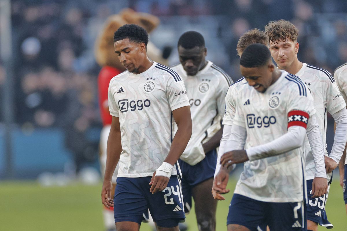 Ajax, dezastru complet! Ultimul loc în Eredivisie după ce a fost umilită de rivala PSV // 29 octombrie 2023