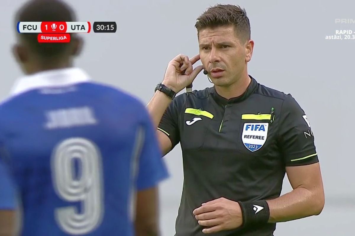 Prima repriză a meciului FCU Craiova - UTA, marcată de trei faze de arbitraj » Marian Barbu a avut nevoie de ajutorul VAR în două rânduri