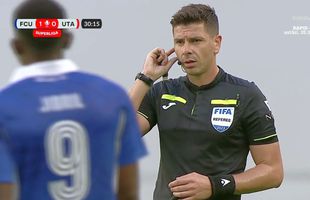 Prima repriză a meciului FCU Craiova - UTA, marcată de trei faze de arbitraj » Marian Barbu a avut nevoie de ajutorul VAR în două rânduri