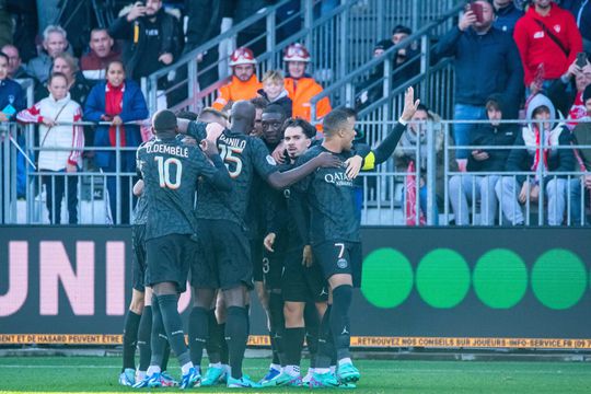 PSG a câștigat cu greu împotriva lui Brest în deplasare, scor 3-2, în etapa #10 din Ligue 1. Kylian Mbappe a reușit golul victoriei în minutul 89, după ce gazdele reveniseră de la 0-2/ foto Imago Images