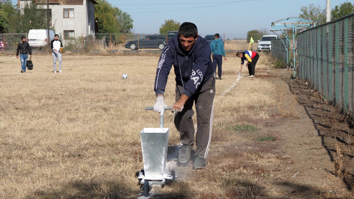 Scandal, urlete și amenințări » L-au „mușcat” pe Castor și a început haosul: „Băi țărane, vezi că la noi se merge pe stradă cu drujba pornită!”