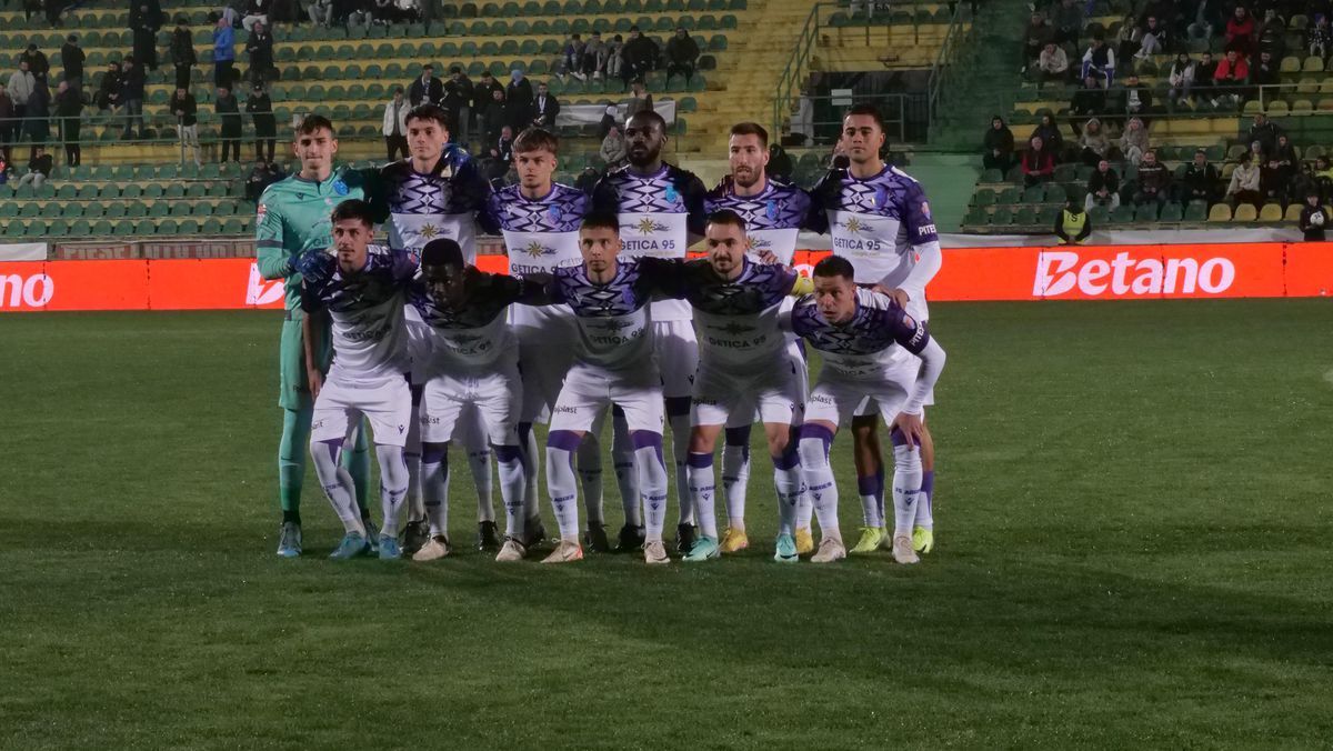 FC Argeș - CFR Cluj, în grupele Cupei României: imagini de la stadion