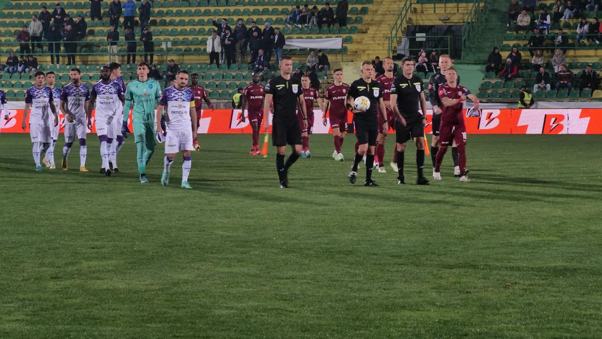 FC Argeș - CFR Cluj, în grupele Cupei României: imagini de la stadion