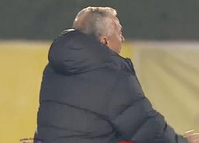Dan Petrescu a țâșnit pe teren după remiza cu FC Argeș. Ce s-a întâmplat imediat după fluierul de final