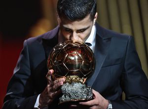 Rodri îi dă peste nas lui Ronaldo: „Sincer, sunt surprins. Cristiano știe, chiar foarte bine, cum funcționează!”