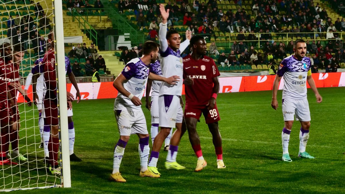 FC Argeș - CFR Cluj, în grupele Cupei României: imagini de la stadion