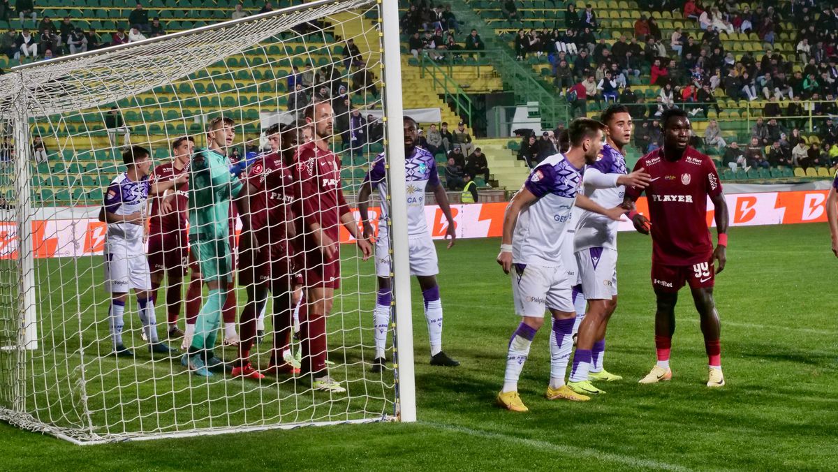 FC Argeș - CFR Cluj, în grupele Cupei României: imagini de la stadion