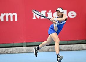 Sorana Cîrstea revine spectaculos și se califică în „sferturi” la Hong Kong! „Îmi pare rău că tocmai pe Ajla a trebuit să o înving”