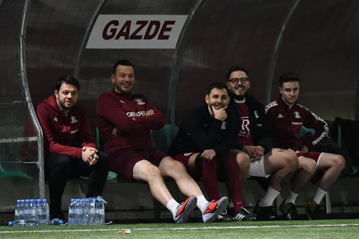 Victor Angelescu a făcut spectacol într-un amical: „Mai ușor că îi rupeți iar mâna!” / „Am vrut să dau gol”