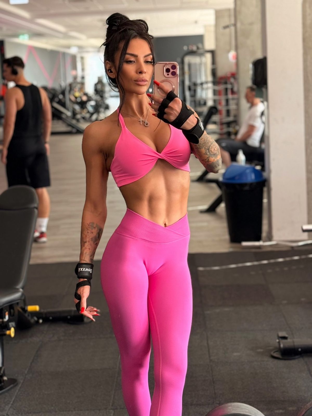 Cine e Alina Oprea, pasionata de fitness care a învins moartea după un accident grav » Acum se luptă cu Florin Prunea în show-ul „Desafio, Aventura”