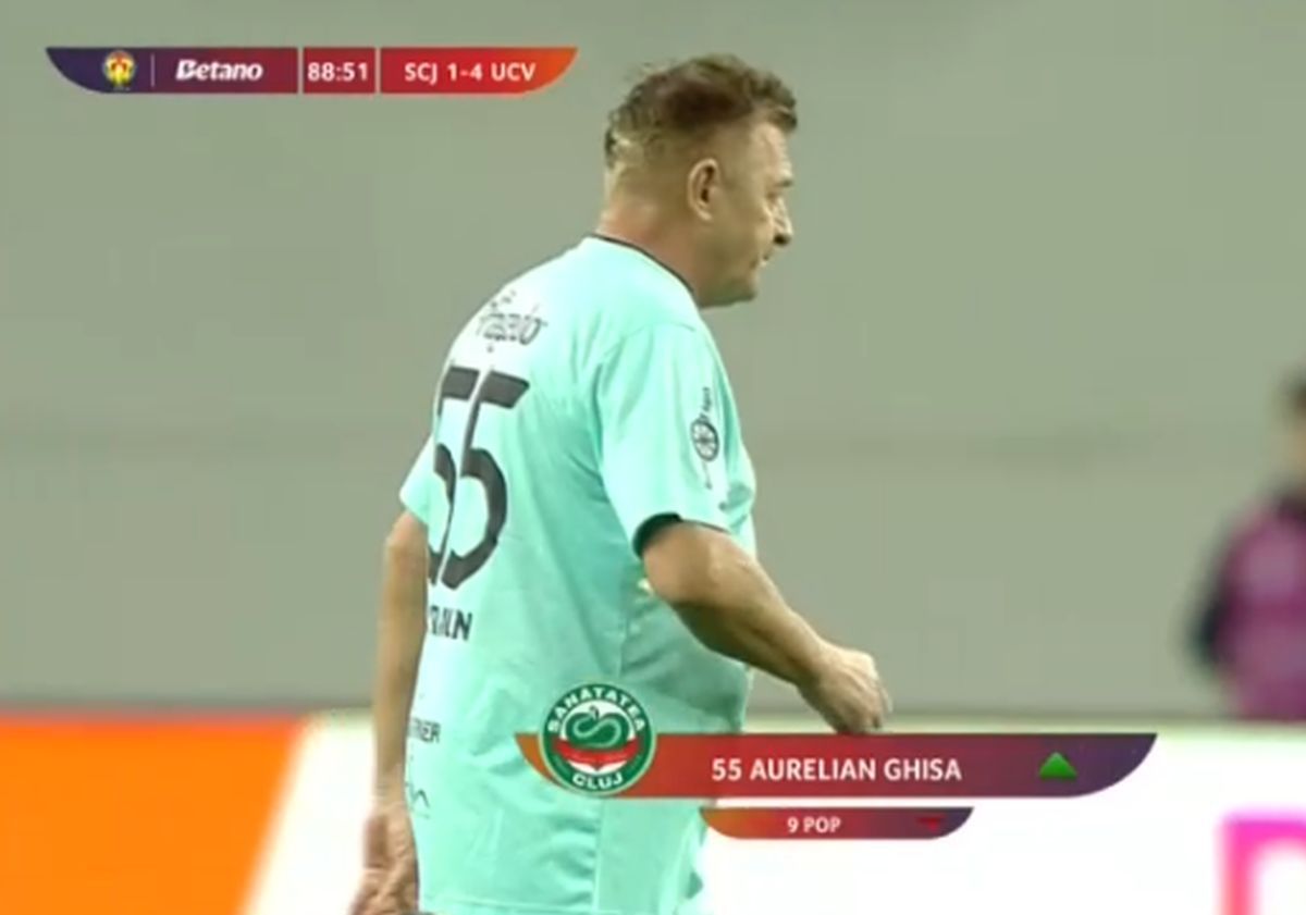 Aurelian Ghișa a intrat pe teren, în Sănătatea Cluj - Universitatea Craiova, la 61 de ani