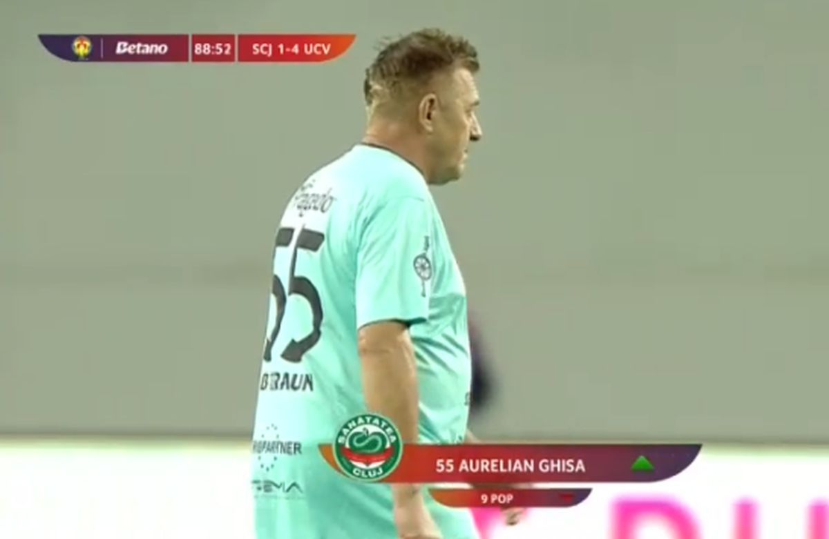 Aurelian Ghișa a intrat pe teren, în Sănătatea Cluj - Universitatea Craiova, la 61 de ani