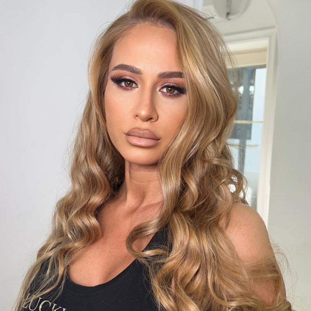 Magda Miu, sora lui Iulian Miu