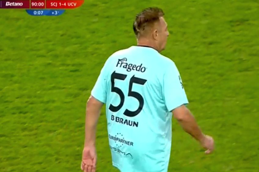 Aurelian Ghișa a intrat pe teren, în Sănătatea Cluj - Universitatea Craiova, la 61 de ani