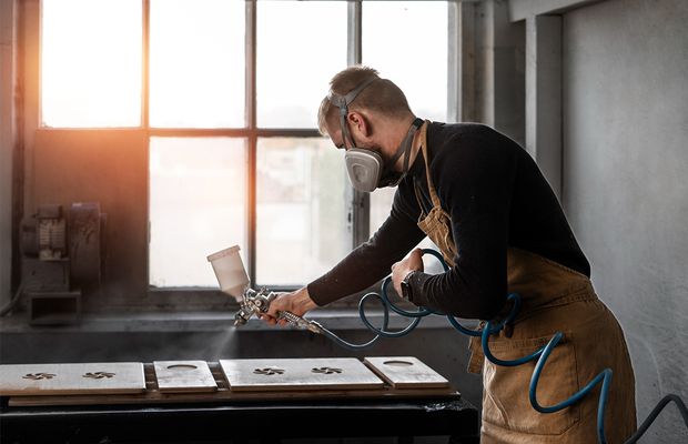 Importanța pregătirii atente a suprafețelor metalice înainte de vopsire