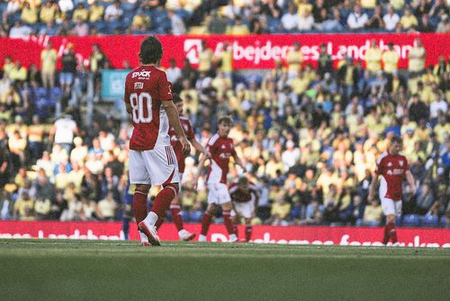 Alexi Pitu (23 de ani) traversează o perioadă excelentă în Danemarca. Mijlocașul român a reușit o „dublă” pentru Vejle Boldklub, care s-a impus cu 4-0 în deplasarea de la IF Lyseng, echipă din Liga a 3-a, în optimile Cupei Oddset.