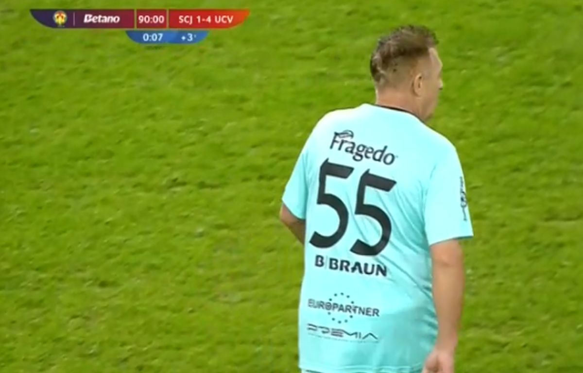 Aurelian Ghișa a intrat pe teren, în Sănătatea Cluj - Universitatea Craiova, la 61 de ani