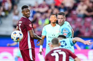 7 cluburi din Superliga nu au bani să-și plătească jucătorii: „Mulți cu credite la bancă”