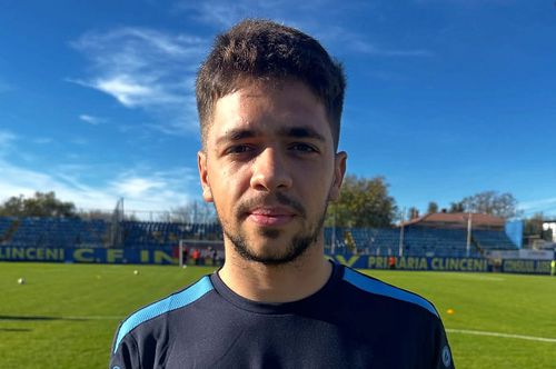 Endri Celaj a fost prezentat de Metaloglobus // foto: Facebook @ Metaloglobus București