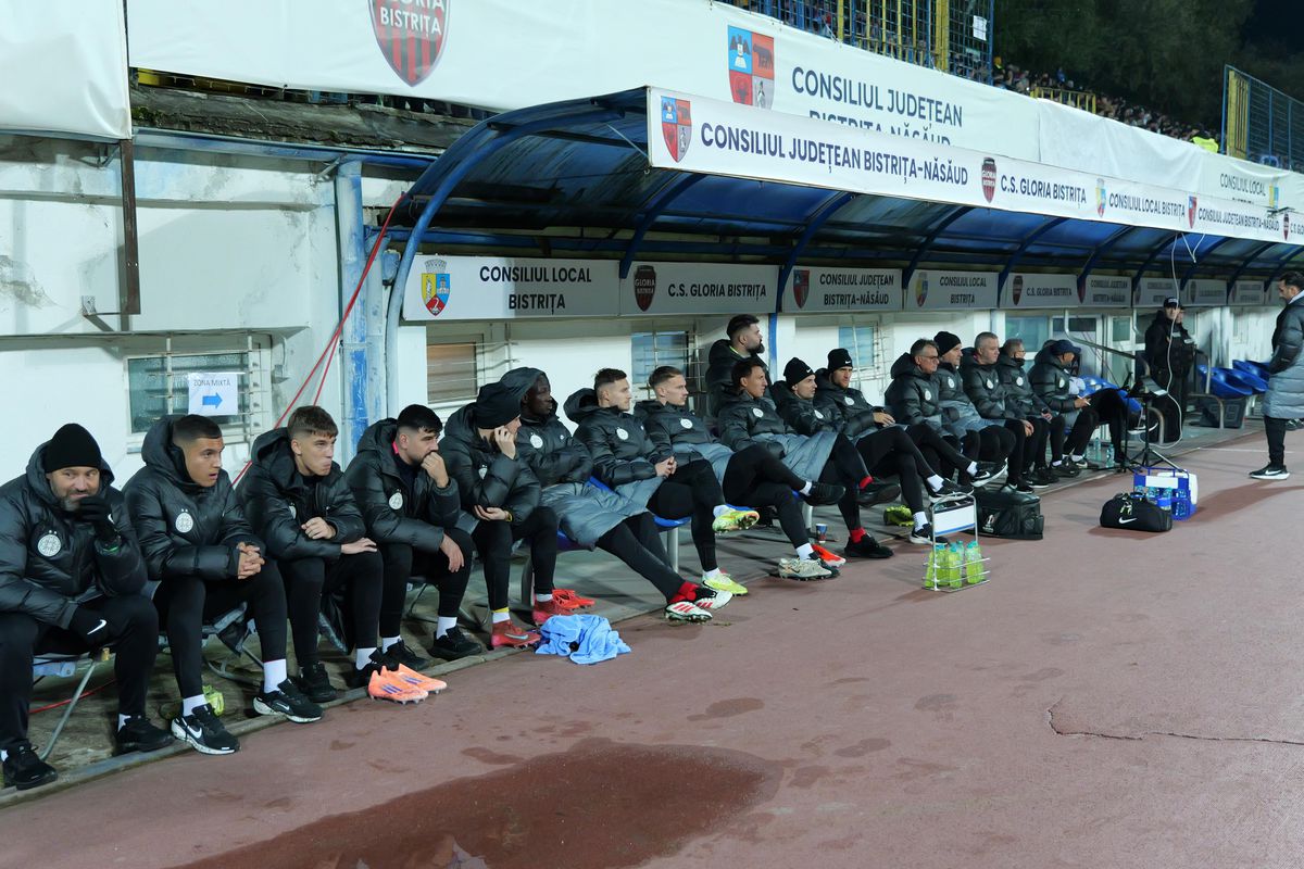 FCSB tremură la Bistrița, însă pleacă cu toate punctele din Ardeal » Miculescu a părăsit terenul în ambulanță