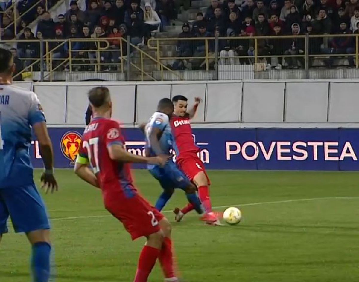 Penalty controversat în Gloria Bistrița - FCSB