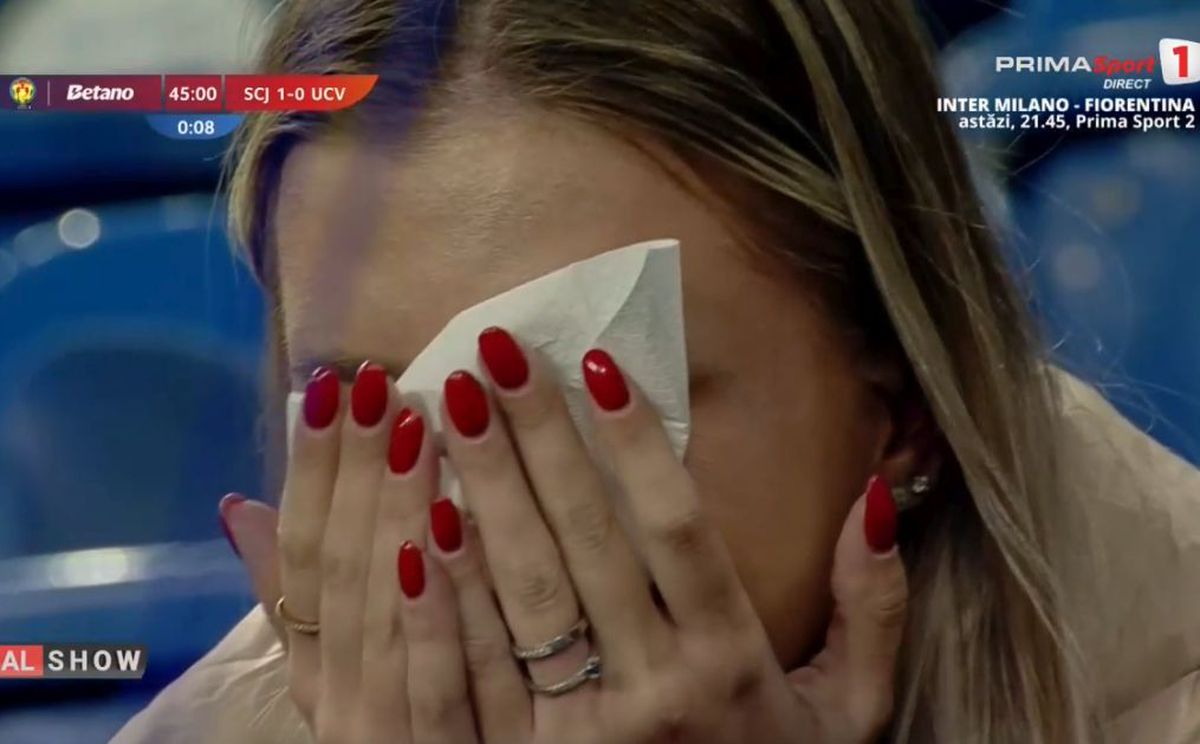 Cine este femeia care a izbucnit în lacrimi în tribune, după golul din Sănătatea Cluj - Craiova