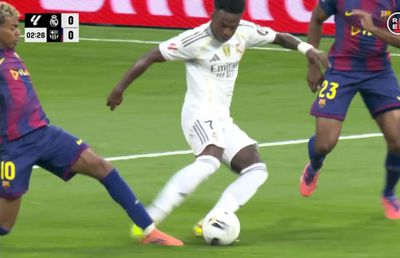 Verdict oficial despre penalty-ul refuzat lui Vinicius Jr. în El Clasico » „Decizie greșită!”